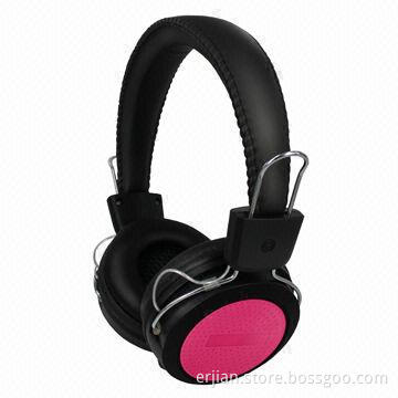 3.5mm jack headphone with TF card slot, FM radio, four colors for choice